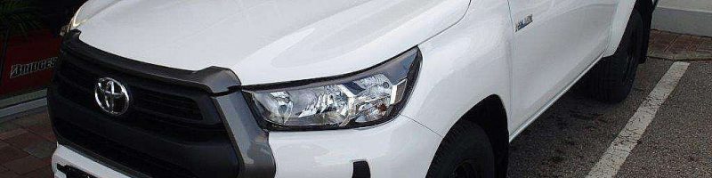 Toyota Hilux DK Country 4WD 2,4 D-4D